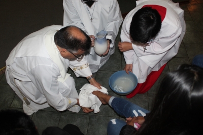 Destacando el sacramento de la Eucaristía, la institución del Sacerdocio y el signo del lavado de los pies se celebró Misa de la Cena del Señor en Jueves Santo