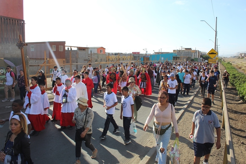 Una gran asistencia y fervor religioso se vivió en Vía Crucis de Semana Santa