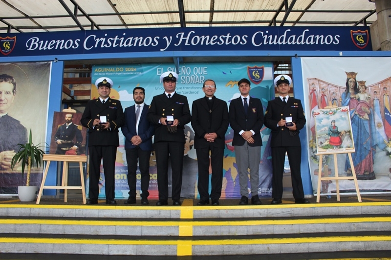 Colegio Técnico Industrial Don Bosco de Antofagasta rinde homenaje a las Glorias Navales