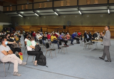 Padres y Apoderados de los alumnos de 7° básicos año escolar 2022 asisten a asamblea informativa
