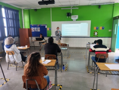 Profesores y asistentes de la educaci&oacute;n participan en positiva jornada de bienestar socioemocional y reflexi&oacute;n institucional