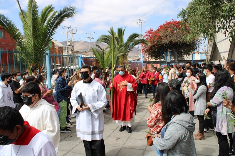 Colegio comienza celebraci&oacute;n de Semana Santa con solemne eucarist&iacute;a en multitudinario Domingo de Ramos